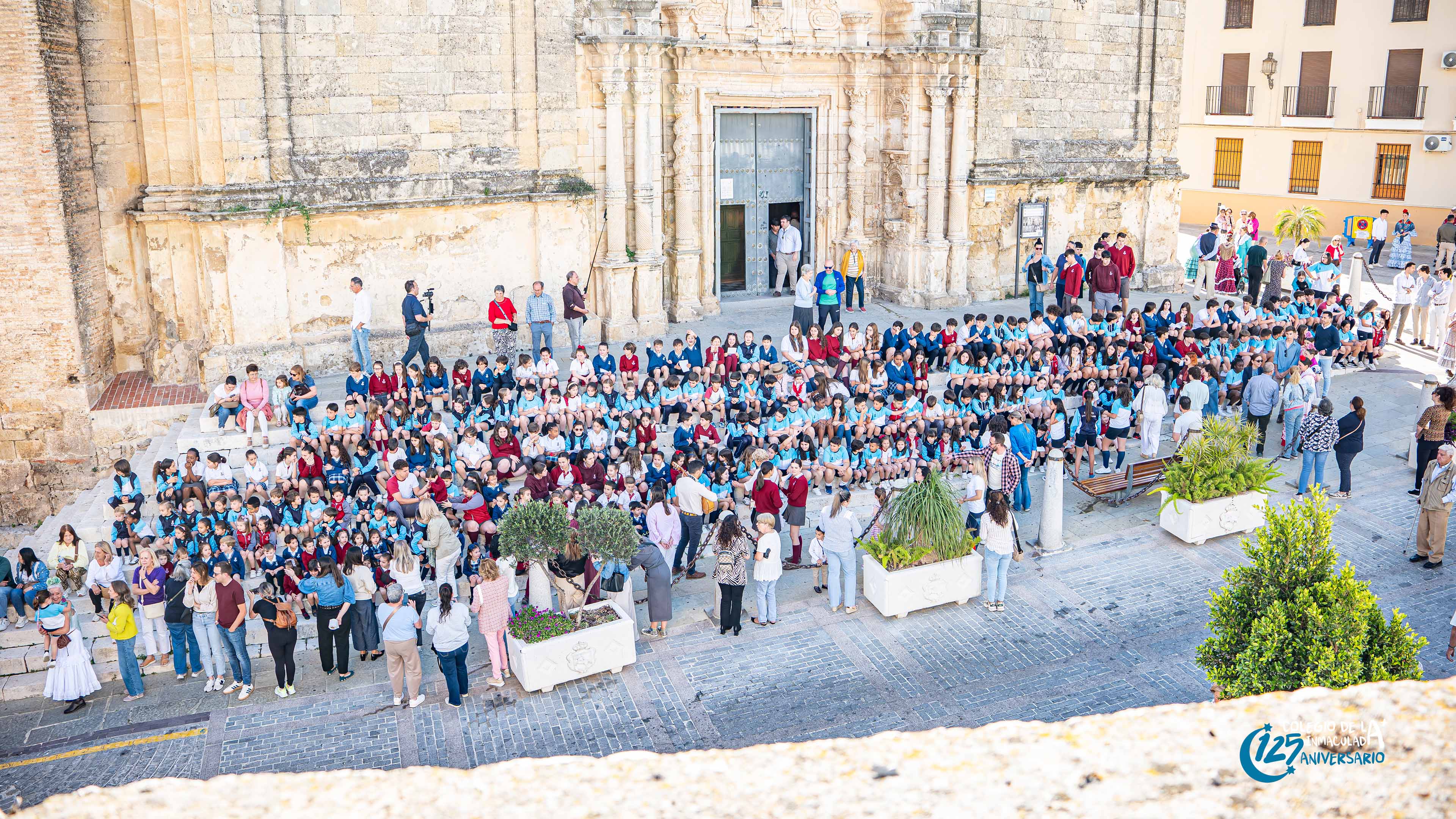 El colegio apoyando a Hermandades de Morón.