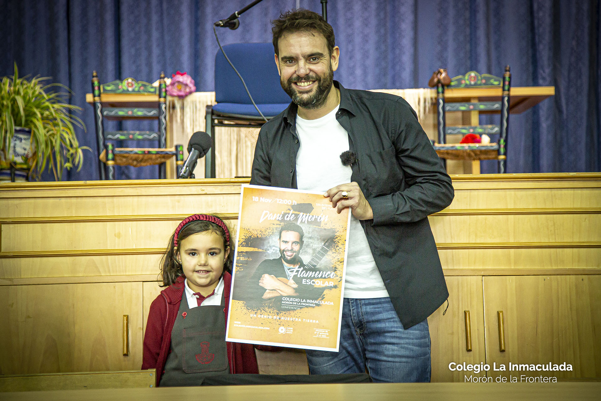 El famoso tocaor de guitarra flamenca, Dani de Morón, es padre de un alumno en el colegio.