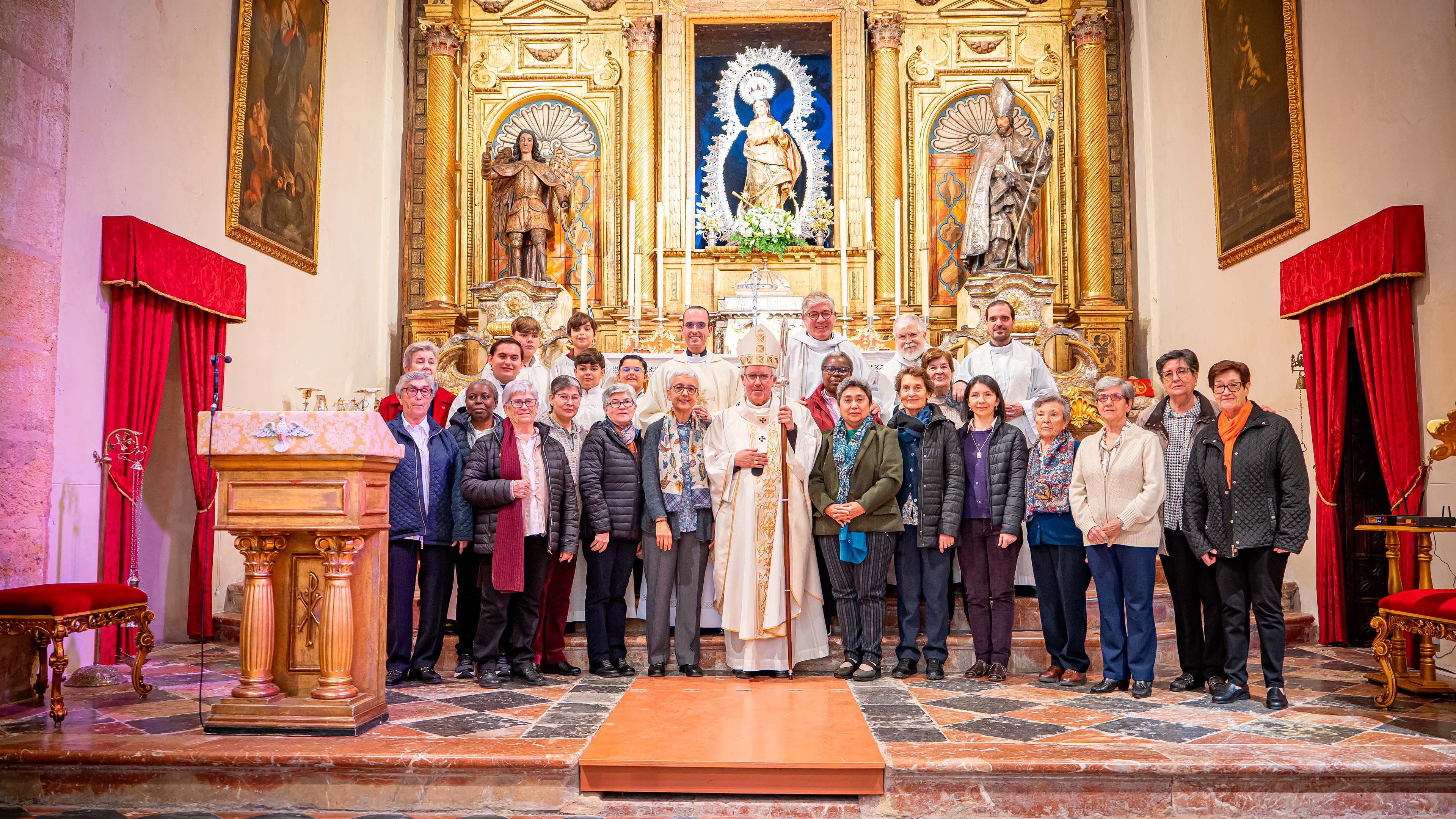 Presencia del Equipo General Mic y hermanas de otras comunidades en Morón.