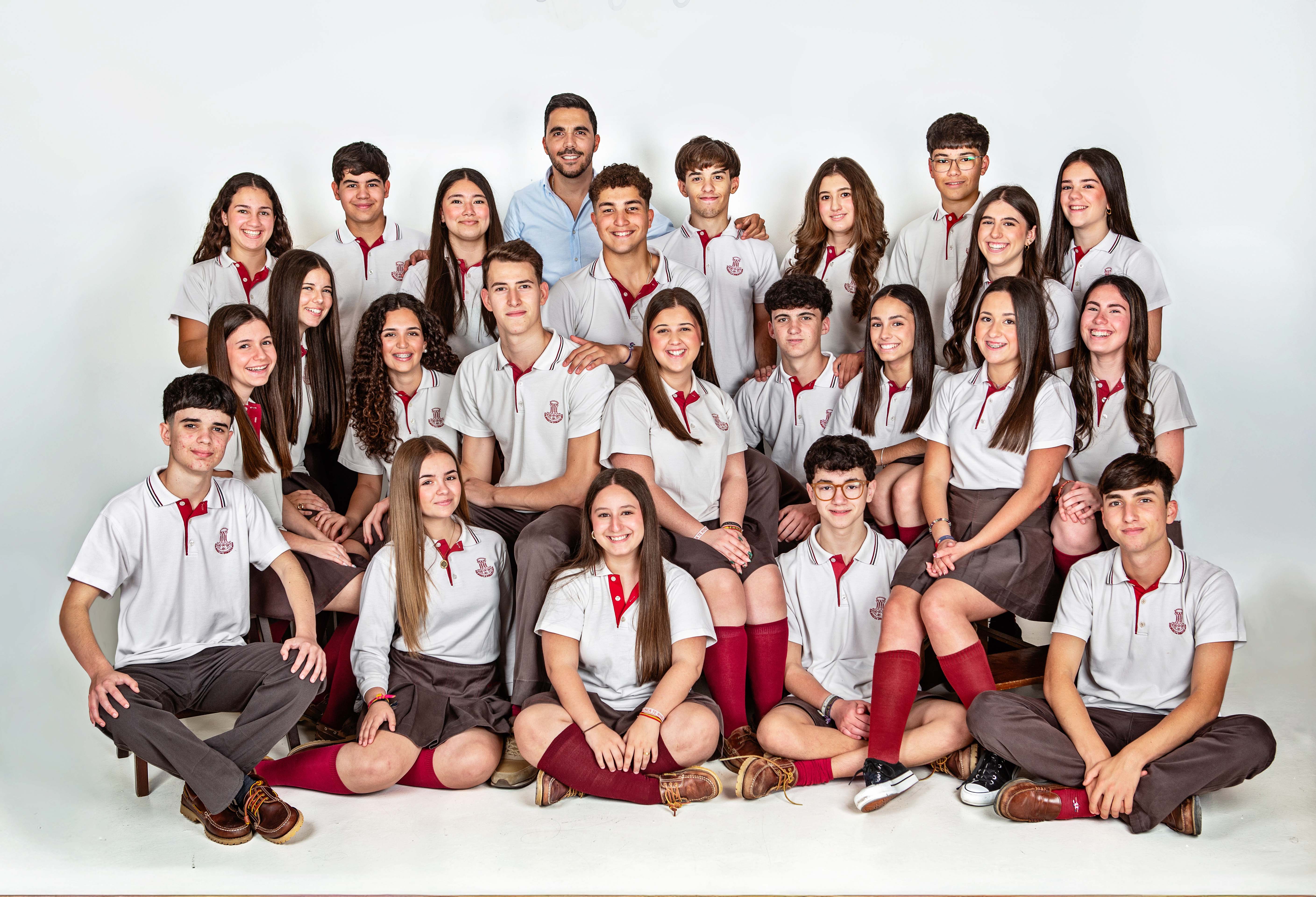 Última promoción graduada en nuestro colegio de Morón. La mayoría de los alumnos accedió con 3 años.